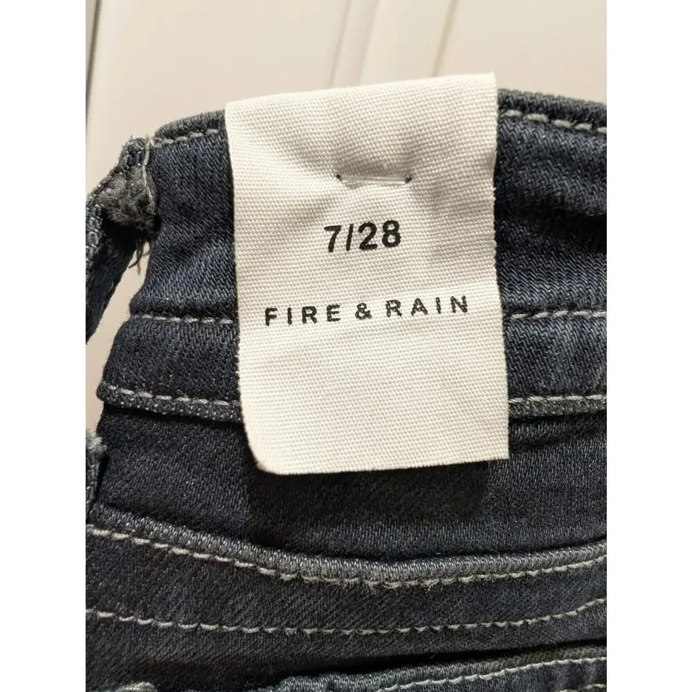 NEW! Fire & Rain Blue Comfort Denim Bootcut Low Rise Jeans Size 7/28
